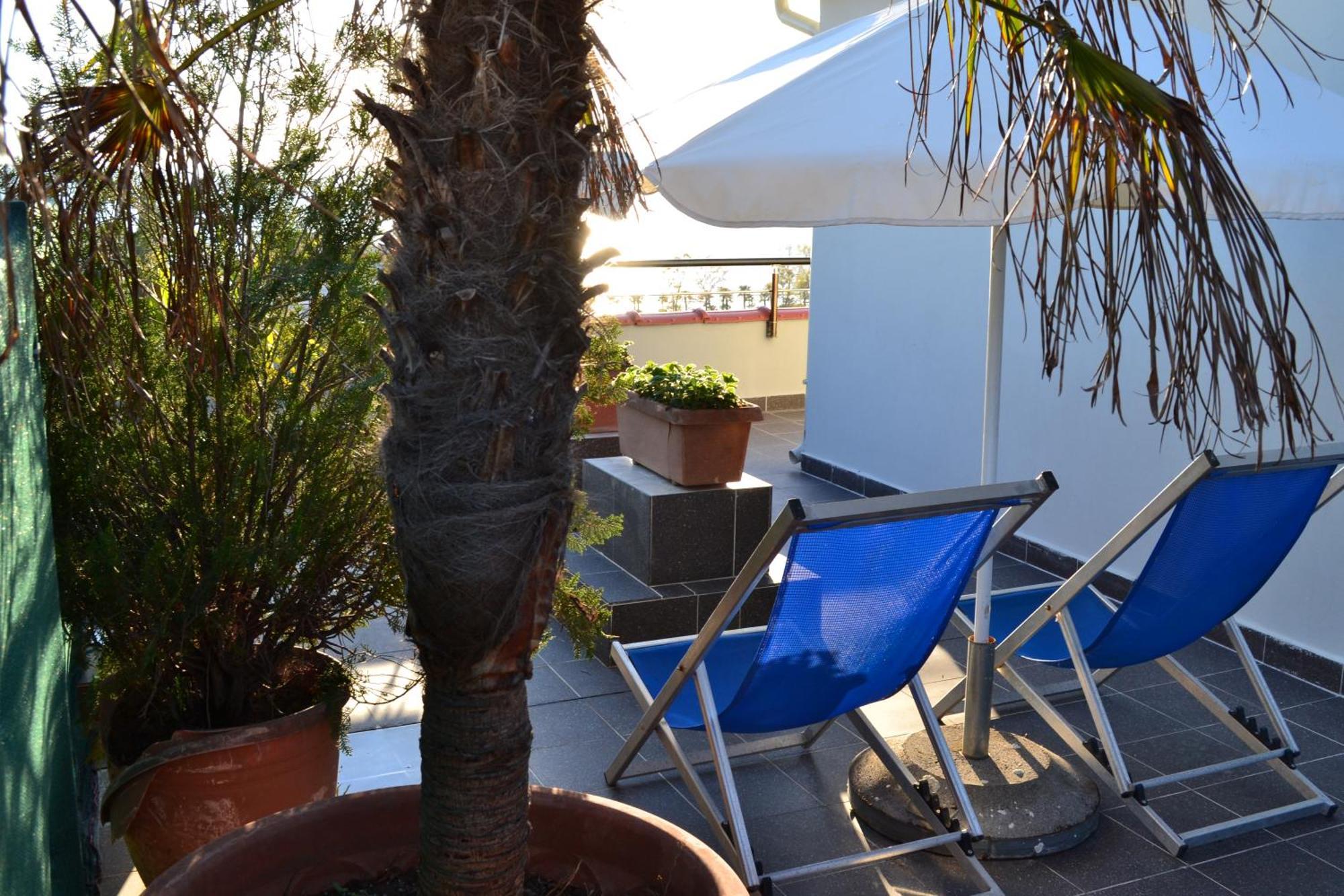 Appartamento Seaview Penthouse Terrace & Garage Vlorë Esterno foto